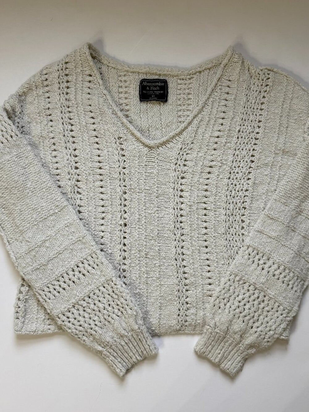 Abercrombie Women's XS Open Knit Pullover Sweater Cream Boho V neckline Boxy Fit